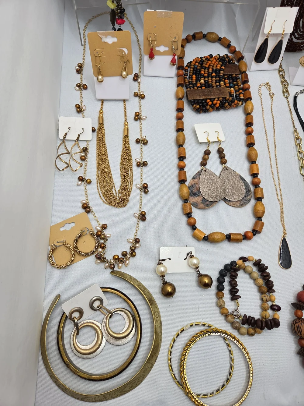 HUGE! 38pc Vintage To Now Jewelry Lot CHICO'S KENNETH LANE NRQ Necklace Earrings - Picture 8 of 16